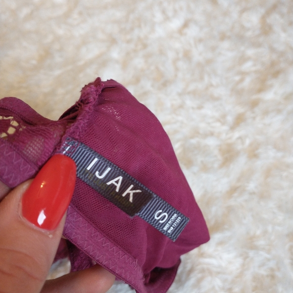 5/$25 IJak Floral Lace Maroon Removable Strap Strapless Bralette Bandeau - Picture 4 of 4